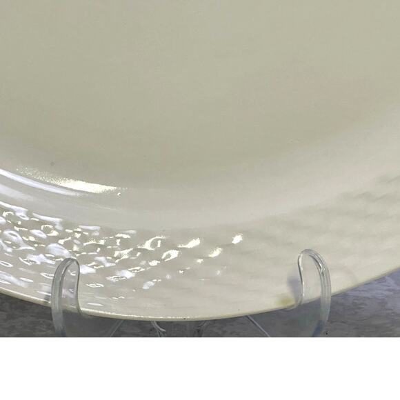 Basket Wreath by Tabletops Unlimited White Embossed Large Oval Serving Platter - Picture 3 of 8